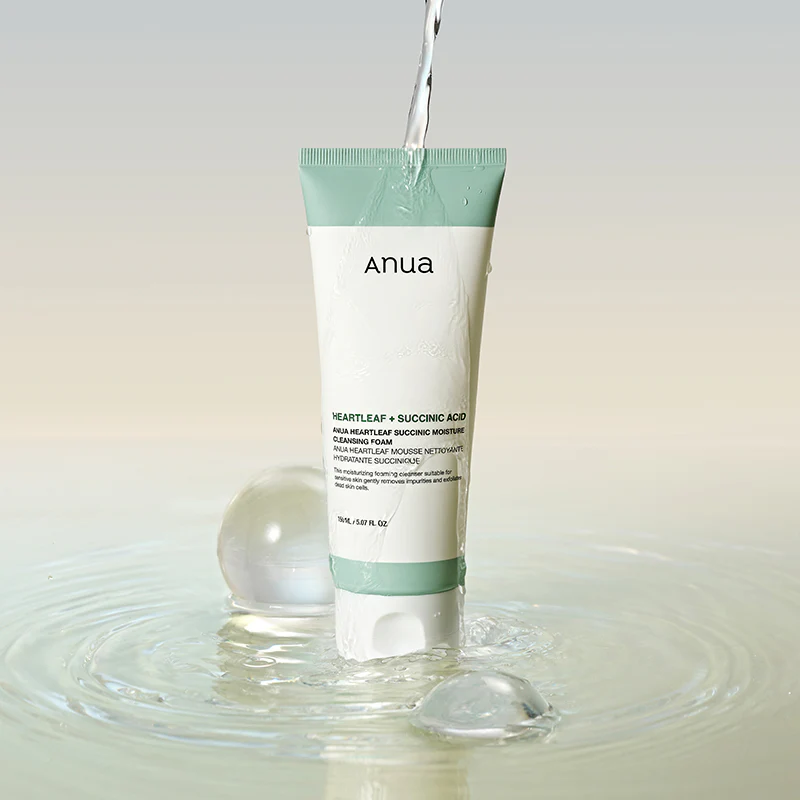 Heartleaf Succinic Moisture Cleansing Foam - Image 5