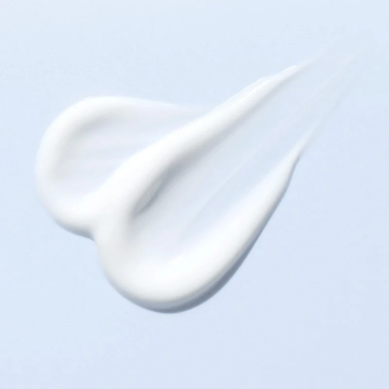 Aqua Glowing Sunscreen - Image 5