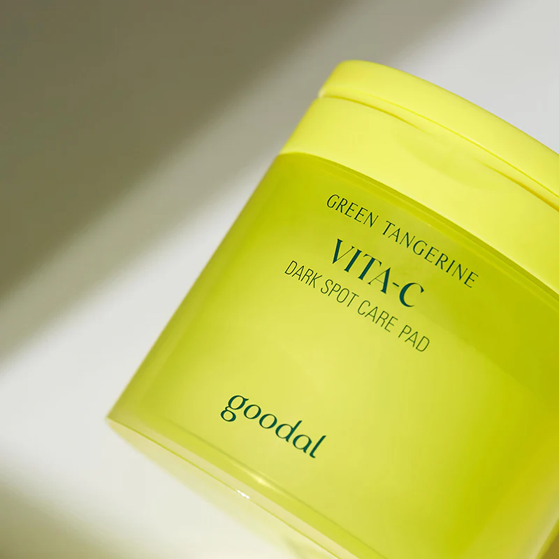 Green Tangerine Vita C Dark Spot Care Pad - Image 7