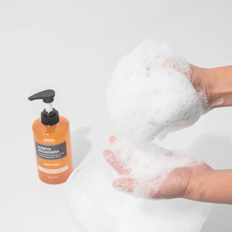 Honey & Macadamia Body Wash - Image 9